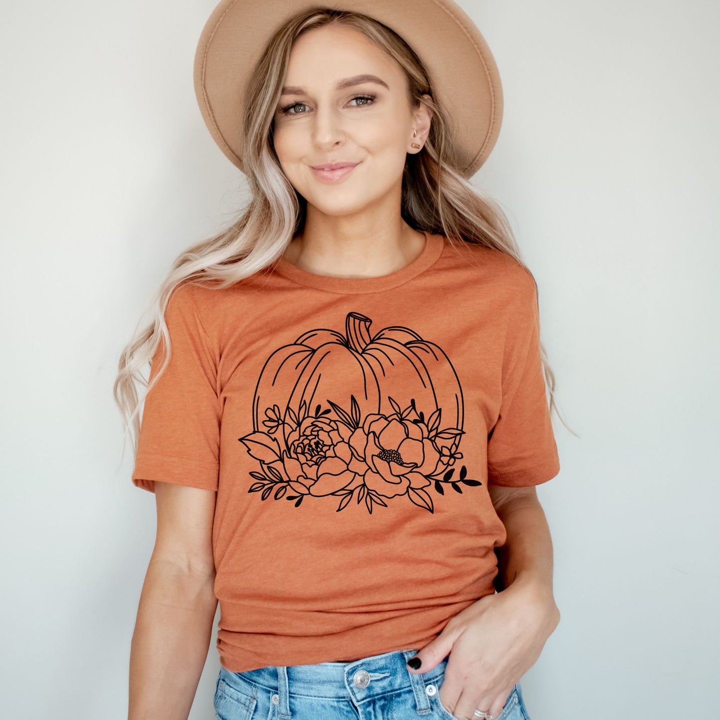 Botanical Pumpkin Graphic Tee in Heather Autumn